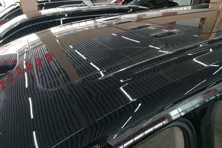 Used Denza D9 2025 DM-i Smart Drive 1020 Four-Wheel Drive Deluxe Model Roof