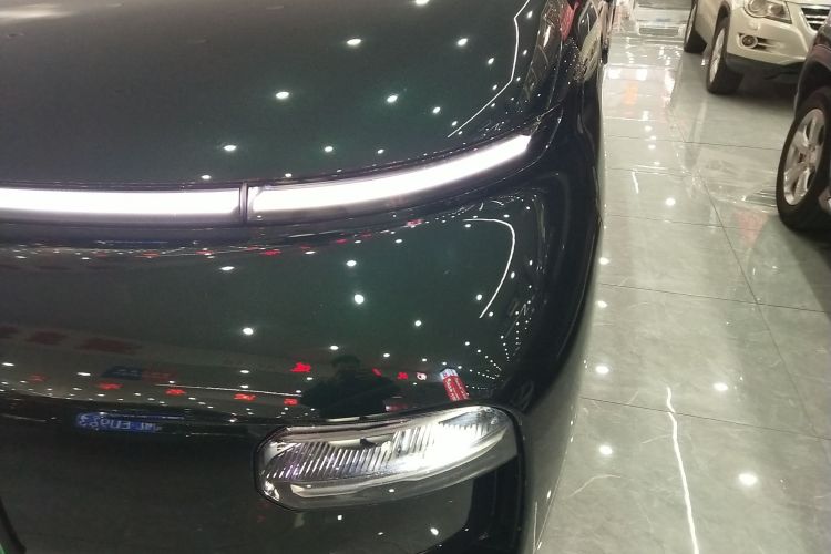 Used Geely Galaxy LEVC L380 2024 140-Degree 6-Seater All-Wheel-Drive Ultra