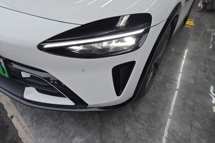 Used Xiaomi Auto YU7 2025 Ultra-Long Range High-Performance All-Wheel-Drive Max Edition