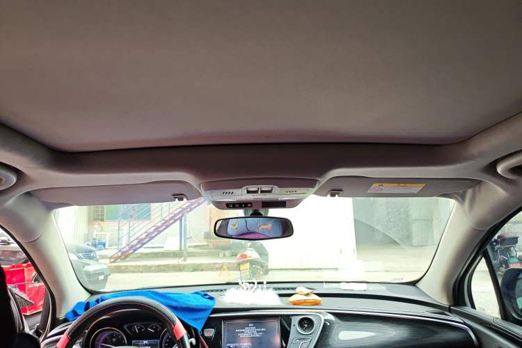 Used Buick Envision 2018 20T Two-Wheel Drive Luxury Model