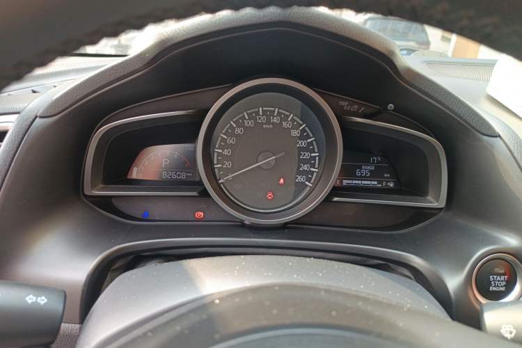 Used Mazda 3 Axela 2017 Sedan 1.5L Automatic Luxury Model Emission Standard China V Instrument Cluster