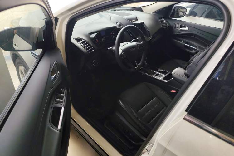 Used Ford Kuga 2018 Facelifted EcoBoost 180 Two-Wheel Drive Luxury Wing Edition
