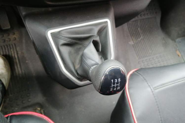 Used JMC Transit 2021 2.8T Space King Standard Version Short Wheelbase Mid-Height Roof 3-Seater Diesel Euro VI JX493
