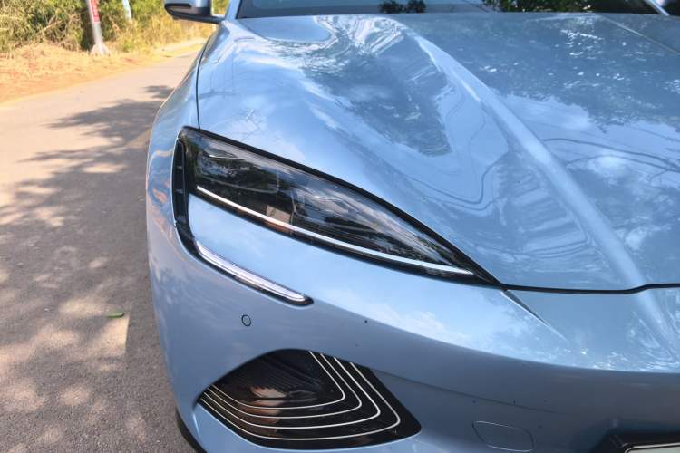 Used BYD Seal 2022 700 km Long-Range Rear-Wheel-Drive Version Right Front Headlight