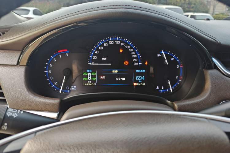 Used Cadillac XTS 2014 28T Comfort Version