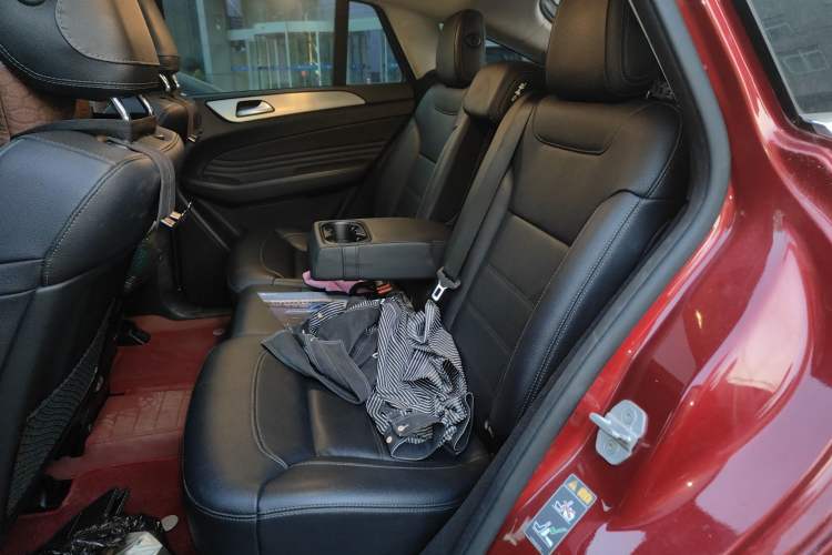 Used Mercedes-Benz GLE Coupe 2017 GLE 320 4MATIC Coupe SUV Left Rear Seat