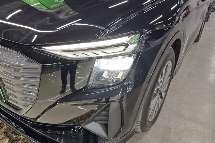 Used Audi Q5 e-tron 2023 40 e-tron Shining Edition Mecha Kit
