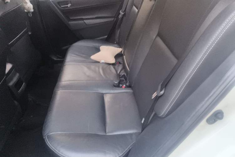 Used Toyota Corolla 2014 1.6L CVT GLX-i