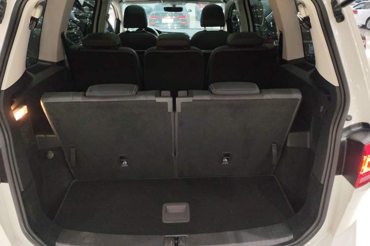 Used Volkswagen Touran 2021 Touran L 280TSI DSG Comfort Edition 7 Seats