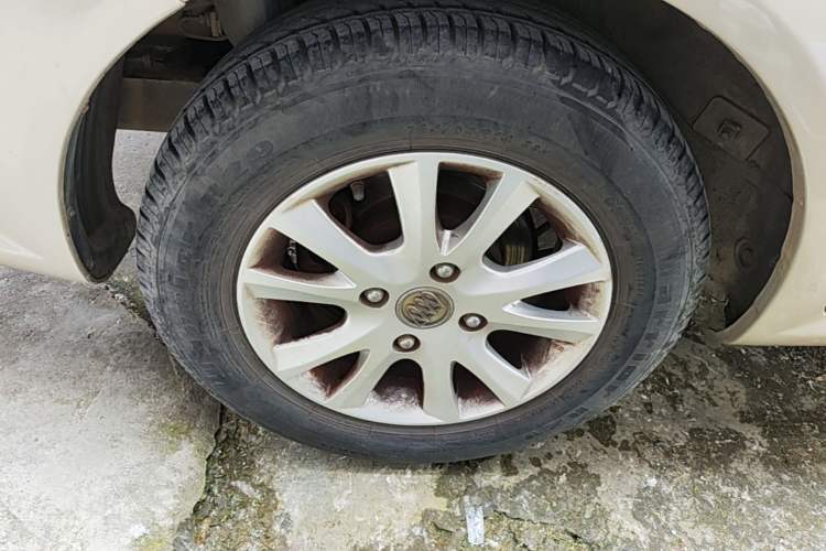 Used Buick Excelle 2013 1.5L Automatic Classic Model
