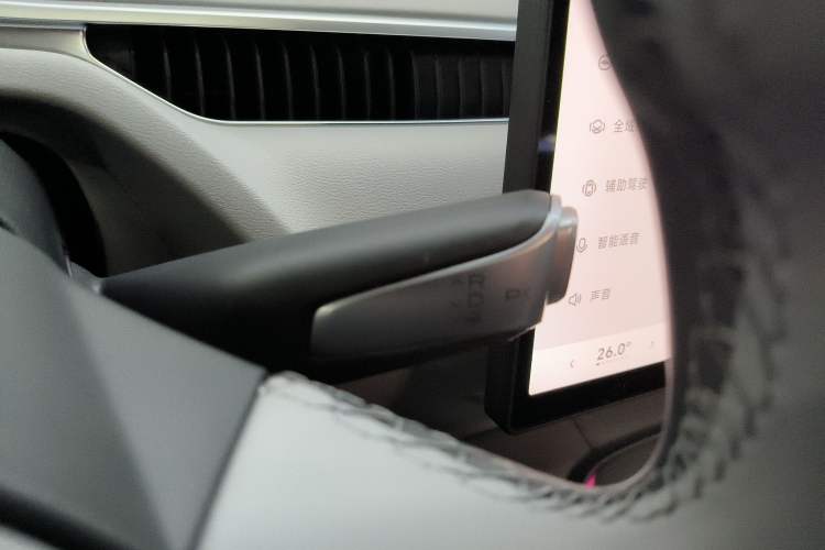 Used XPeng MONA M03 2025 600 with Ultra-Long Range Max Gear Lever