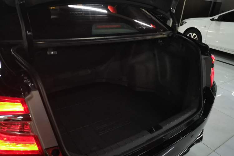 Used Honda Crider 2016 1.8L CVT Luxury Edition Trunk