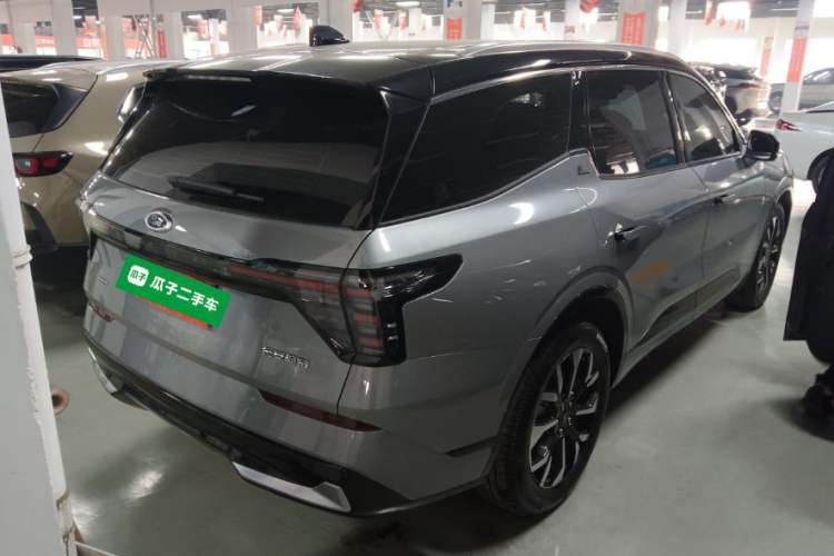 Used Ford Edge 2025 Ford Explorer L 2.0T EcoBoost E-Hybrid Four-Wheel-Drive 7-Seater Supreme Model
