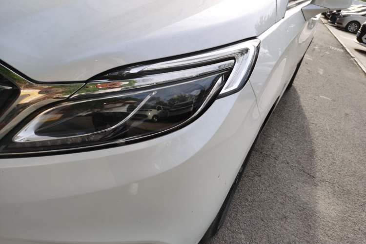 Used Buick GL8 2018 ES 28T Luxury Model China VI Standard Left Front Headlight