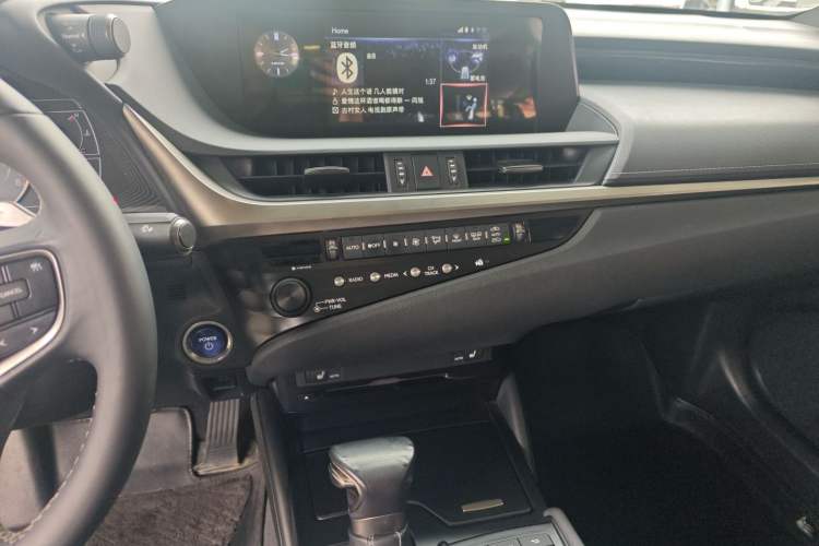 Used Lexus ES 2018 300h Premier Edition China V Standard
