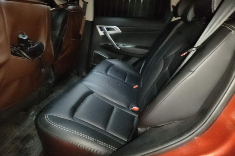 Used Geely Auto Emgrand X7 Sport 2016 2.0L Manual ZhiShang Version
