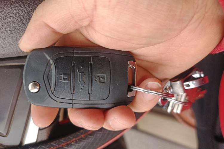 Used Baojun 730 2016 1.5L Manual Comfort Version 7 Seats China V Emission Standard