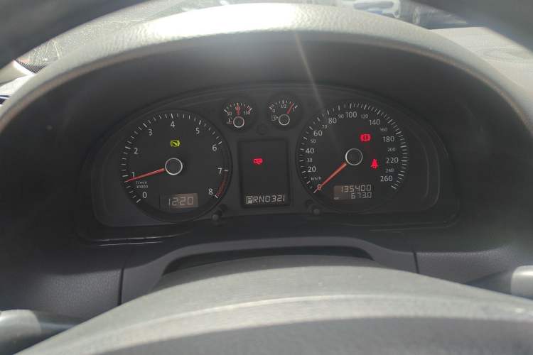 Used Volkswagen Passat 2009 2.0L MFI Automatic Luxury Edition