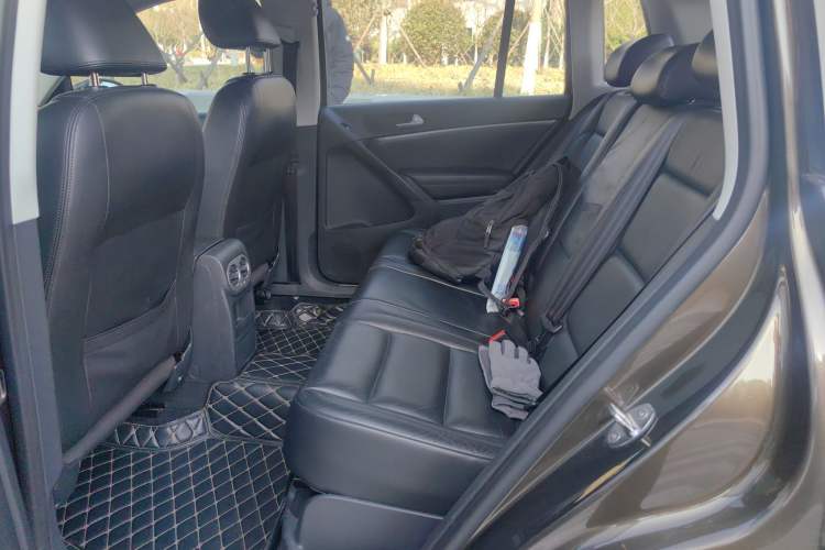 Used Volkswagen Tiguan L 2015 1.8TSI Automatic Two-Wheel Drive Luxury Model