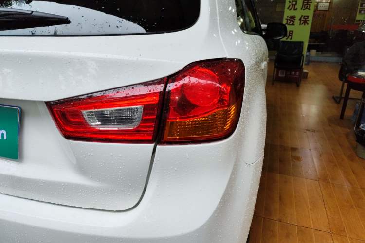 Used Mitsubishi ASX 2013 2.0L CVT Four-Wheel Drive Premium Edition
