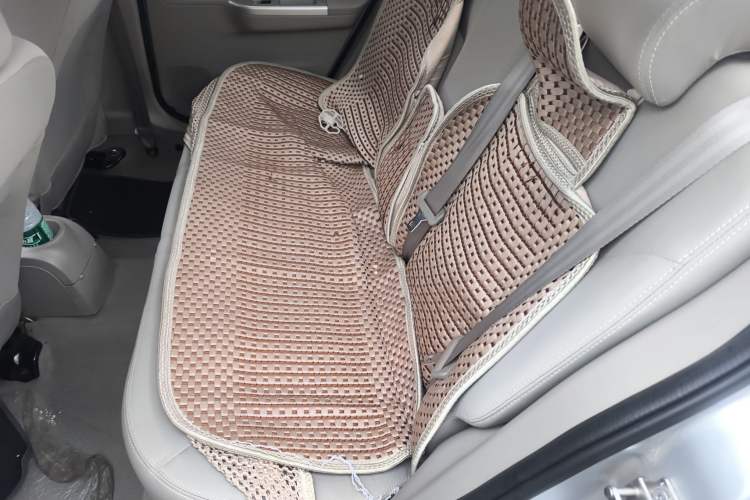 Used CHANGAN Alsvin V3 2015 1.4L Manual Meiman Model China IV Standard