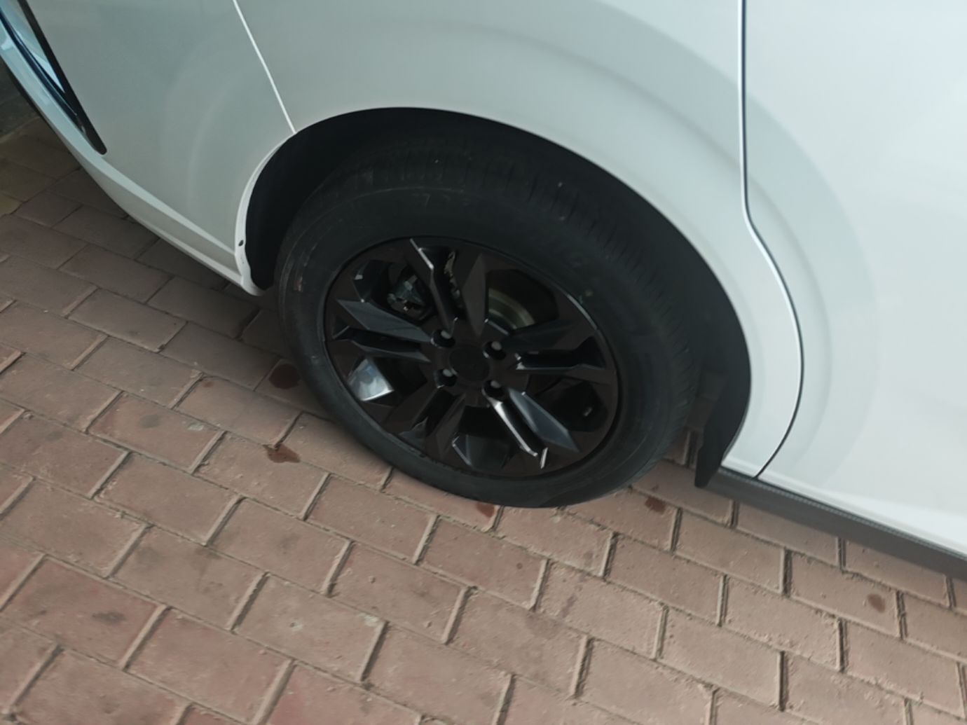 Dongfeng Aeolus Yixuan 2025 1.5L Automatic Luxury Version - Luxury — снимка 11