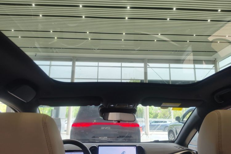 Used BYD Dolphin 2025 Intelligent Driving Version 410 km Fashion Edition