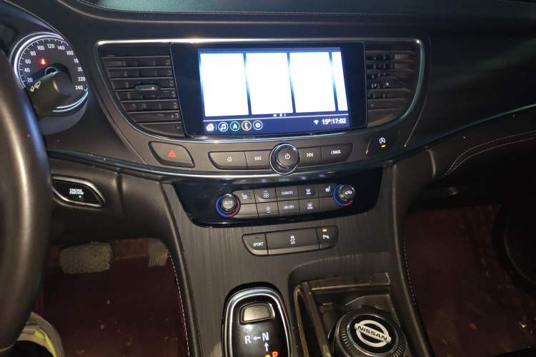 Used Buick LaCrosse 2021 652T Luxury Model Audio And AC Panel