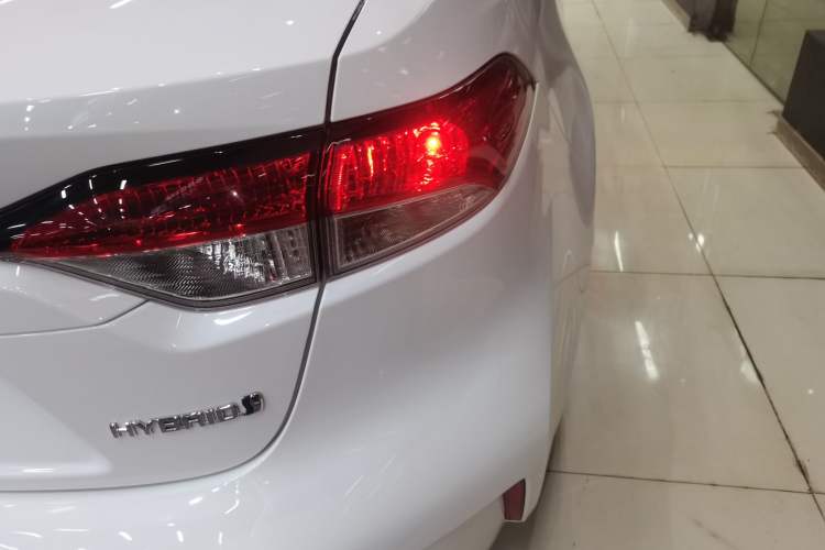 Used Toyota Levin 2023 Smart Electric Hybrid Dual-Engine 1.8L Leading Edition Right Rear Taillight