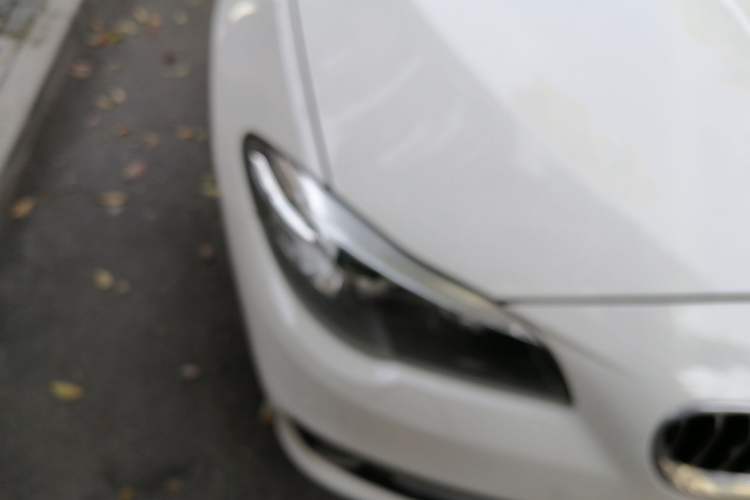 Used BMW 5 Series 2014 525Li Luxury Design Package Right Front Headlight