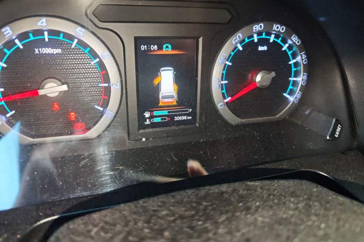 Used FORTHING Lingzhi 2020 M5L 1.6L Luxury 7-Seater
