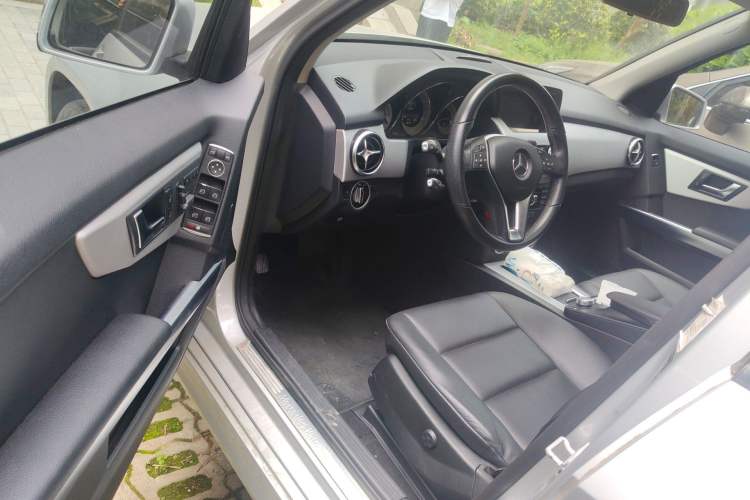 Used Mercedes-Benz GLK-Class 2014 GLK 260 4MATIC Dynamic Model
