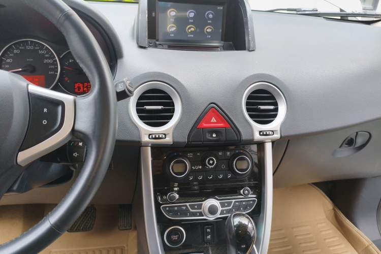 Used Renault Koleos 2010 2.5L Two-Wheel-Drive Luxury Version