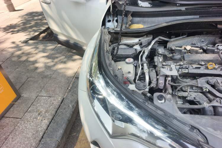 Used Toyota IZOA 2018 2.0L Yichi Version China VI Standard
