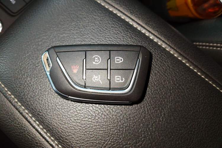 Used Cadillac XT4 2024 28T Two-Wheel-Drive Luxury Version