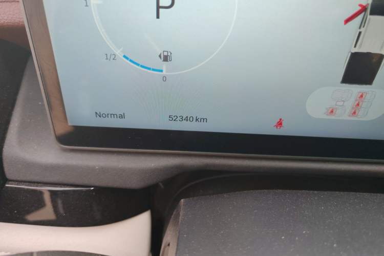 Used SAIC MAXUS Xingji 2023 Starry H 2.0T Automatic Diesel Dual-Turbo All-Wheel-Drive Flagship Model Long Wheelbase