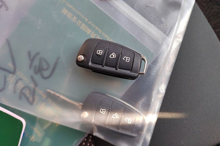 Used JAC Refine M3 2022 PLUS 1.5T 7-Seater Standard Model