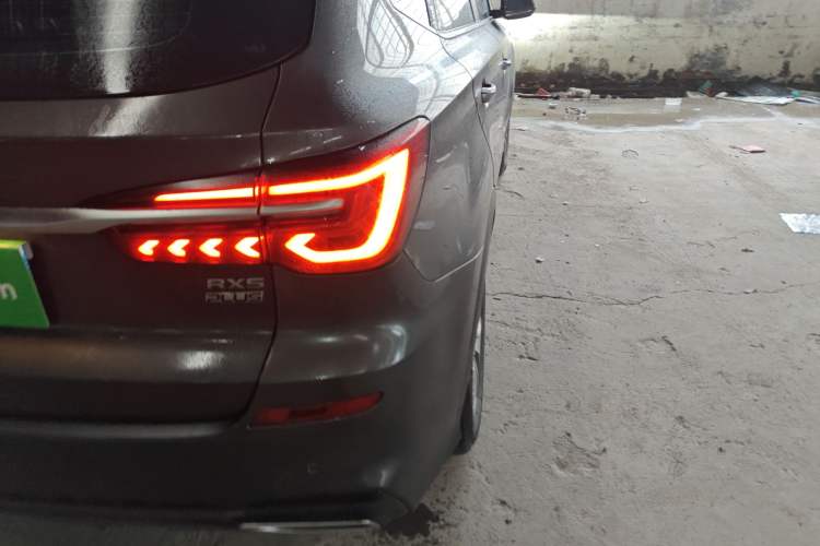 Used Roewe RX5 2023 PLUS 330TGI Automatic Trendsetting Smart Edition