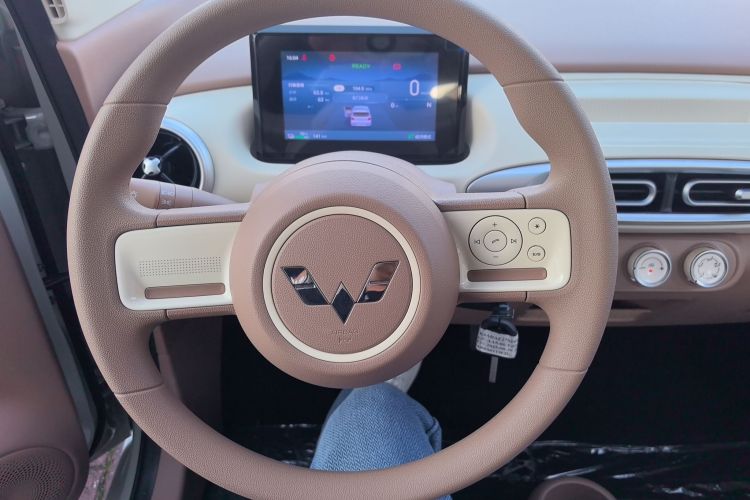 Used Wuling Hongguang MINIEV 2025 Four-Door Version Advanced Edition
