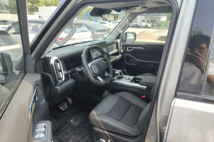 Used JETOUR Traveler 2023 2.0T All-Wheel Drive Conquer PRO