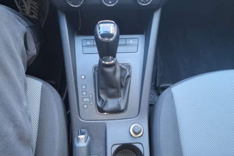 Used Skoda Octavia 2017 Classic Model 1.6L Automatic Standard Edition
