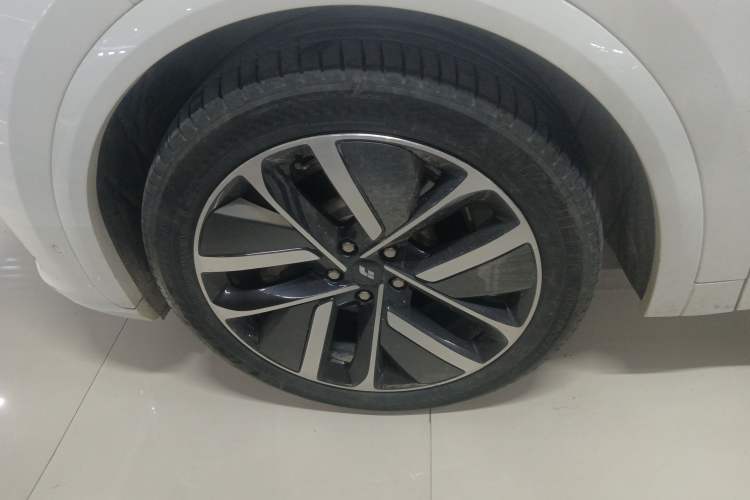 Used Li Auto L7 2023 Max model Left Front Wheel Hub