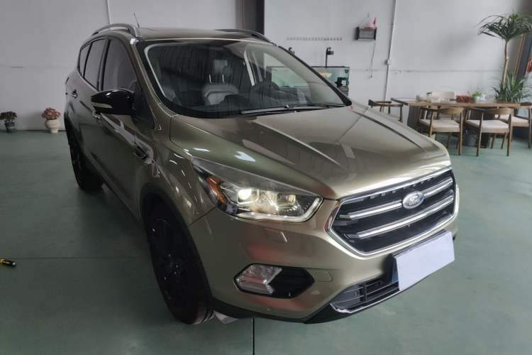 Used Ford Kuga 2017 EcoBoost 245 Four-Wheel-Drive Sport Model Front Right 45 Deg