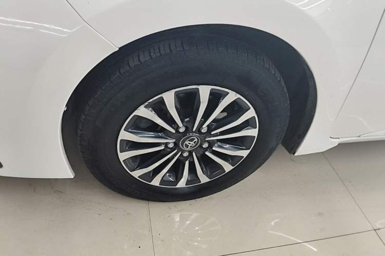 Used Toyota Corolla 2017 Revised Version 1.2T S-CVT GL-i
