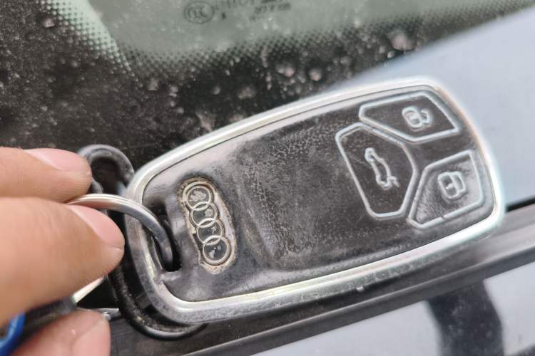 Used Audi Q5L 2018 40 TFSI Prestige Fashion Edition China V Vehicle Key