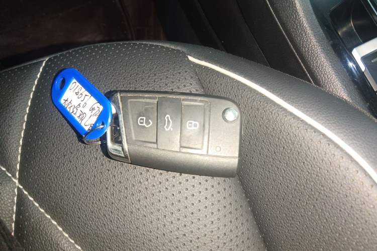 Used Volkswagen Tiguan L 2024 330TSI Automatic Two-Wheel Drive R-Line Enhanced Edition
