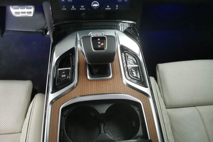 Used Hongqi E-HS9 2022 660 km Range Flagship Edition Four Seats