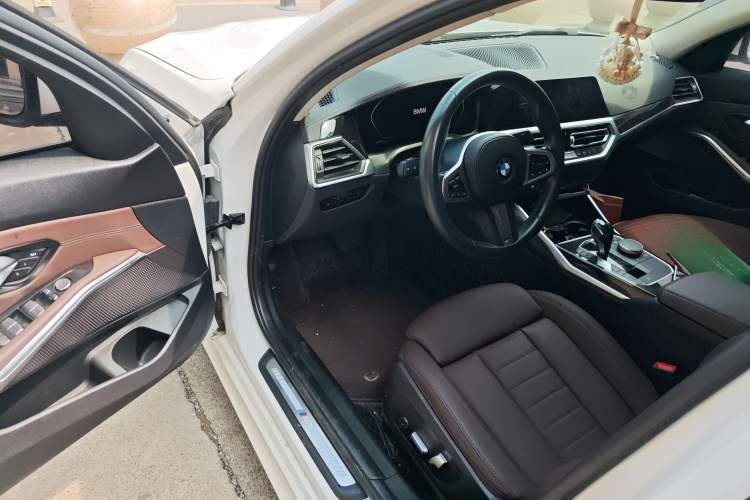 Used BMW 3 Series 2020 Facelifted 325Li xDrive M Sport Package
