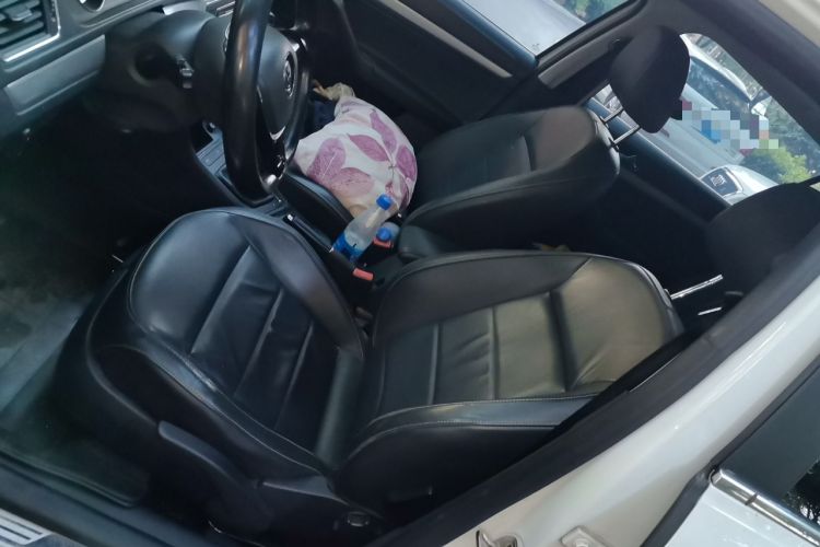 Used Volkswagen Gran Lavida 2015 1.6L Manual Comfort Edition