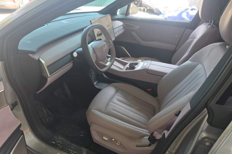 Used ONVO L60 2024 60 kWh Rear-Drive Version Left Front Seat